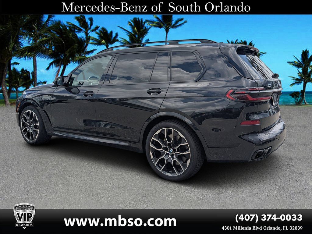 Used 2026 BMW X7 M60i AWD/4WD image 23
