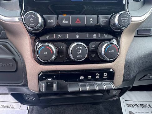 Used 2024 RAM 2500 Laramie w/ Safety Group AWD/4WD image 27