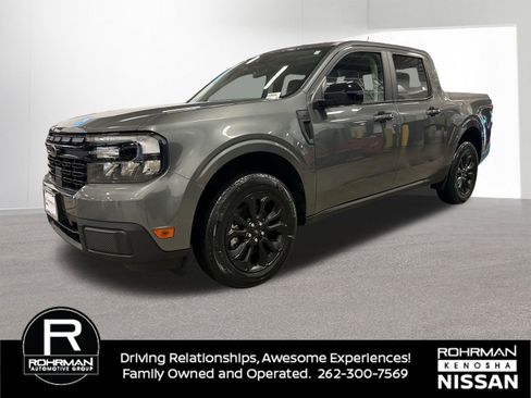 Used 2024 Ford Maverick Lariat w/ Black Appearance Package image 2