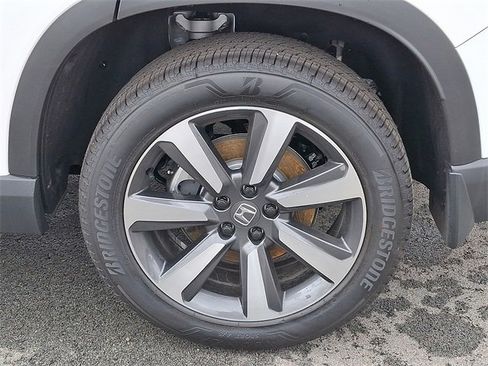 New 2025 Honda Pilot Touring image 26