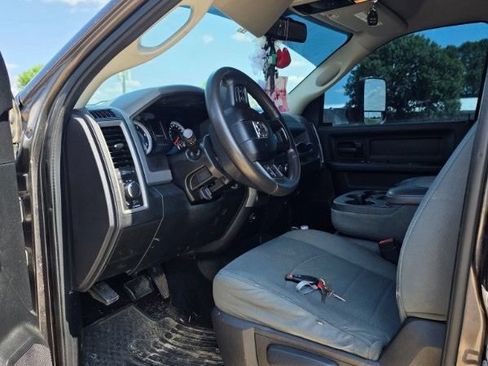 Used 2015 RAM 3500 Tradesman w/ Chrome Appearance Group AWD/4WD image 6