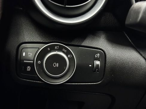 Used 2019 Alfa Romeo Giulia Ti w/ Nero Edizione image 31