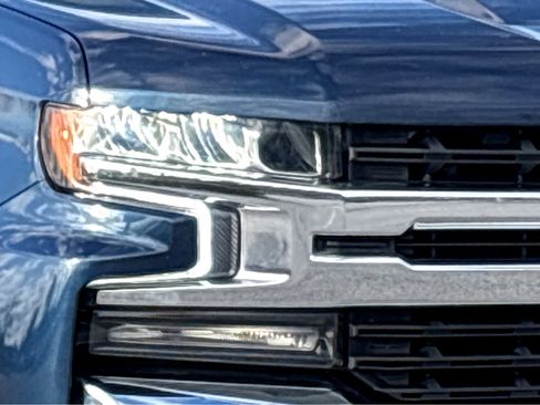 Used 2019 Chevrolet Silverado 1500 LT w/ All-Star Edition image 13