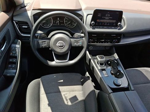 Used 2022 Nissan Rogue SV AWD/4WD image 11