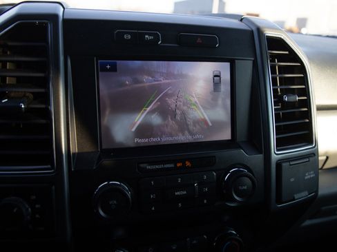 Used 2022 Ford F350 XLT w/ XLT Value Package image 21