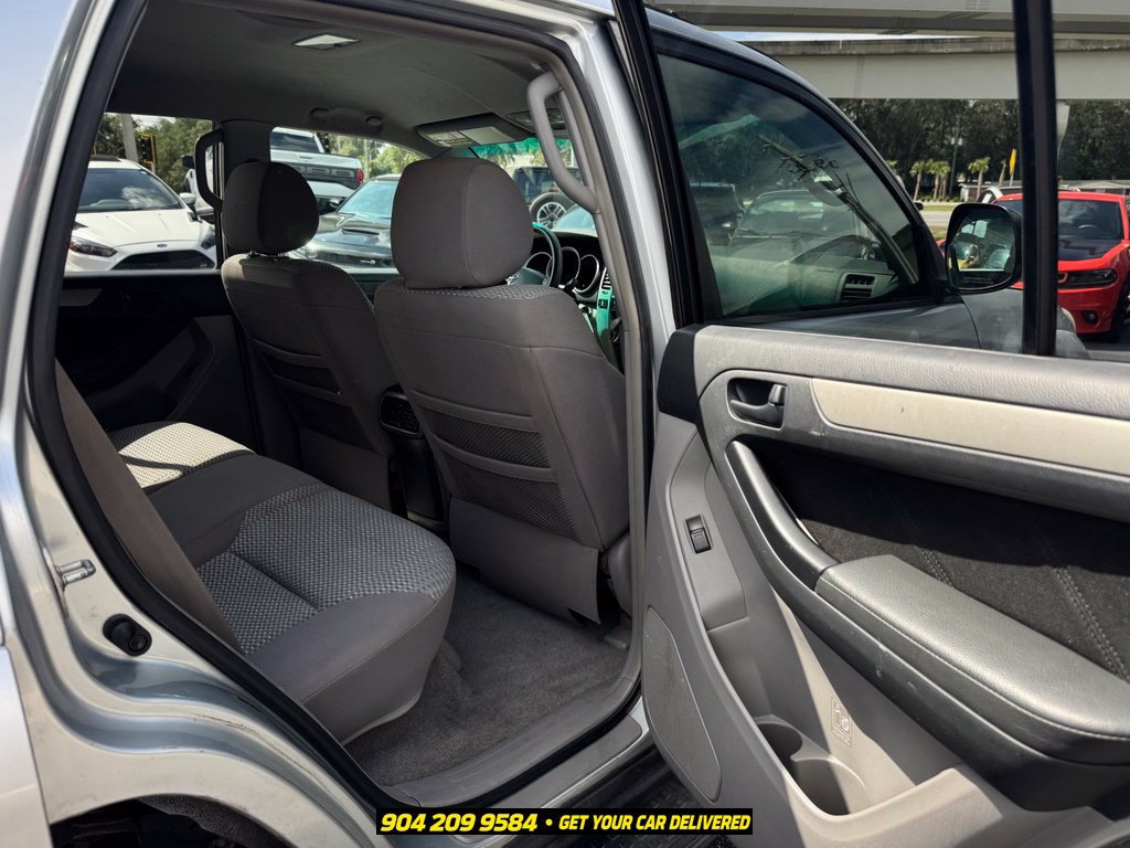 Used 2006 Toyota 4Runner SR5 RWD image 29