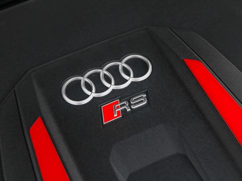 New 2025 Audi RS Q8 performance image 30