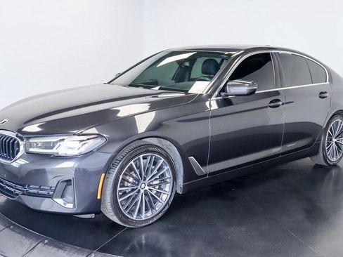 Used 2022 BMW 530i xDrive w/ Premium Package image 1