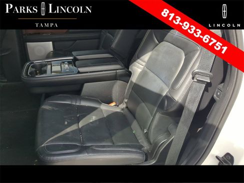 Used 2021 Lincoln Navigator Reserve image 14