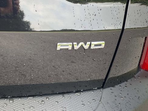Certified 2025 Ford Escape ST-Line AWD/4WD image 6