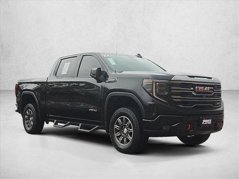 Used 2024 GMC Sierra 1500 AT4 w/ Technology Package AWD/4WD image 3
