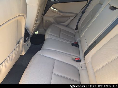 Used 2020 Porsche Macan S AWD/4WD image 23