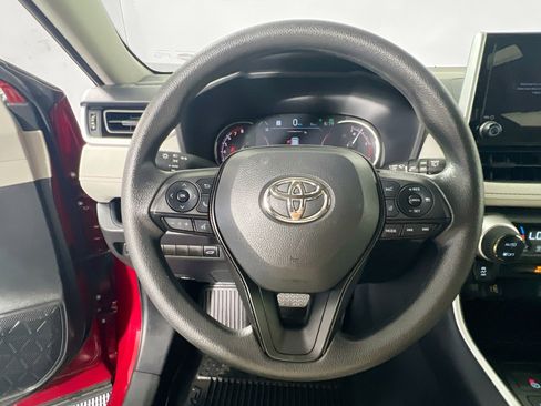 Used 2025 Toyota RAV4 XLE w/ Convenience Package FWD image 17