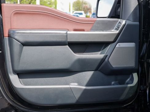 Used 2022 Ford F150 Lariat w/ Equipment Group 502A High image 4