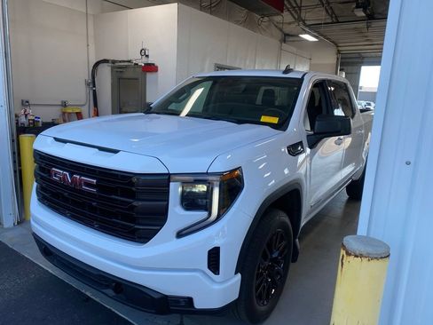 Used 2024 GMC Sierra 1500 Elevation w/ LPO, GMC Protection Package AWD/4WD image 2