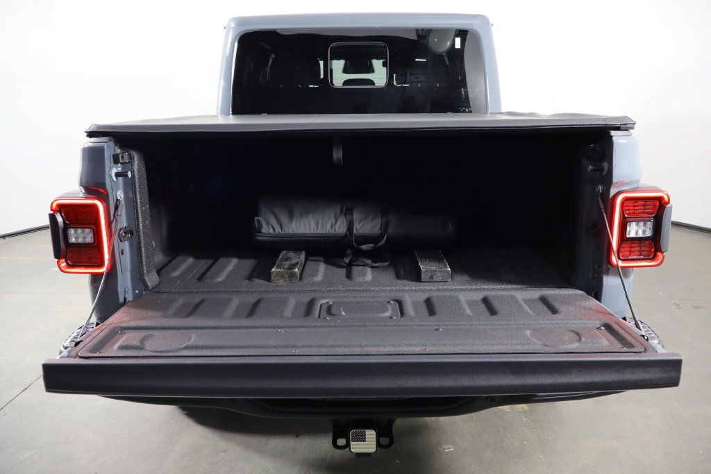Used 2026 Jeep Gladiator Rubicon w/ Safety Group AWD/4WD image 10