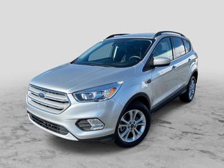 Used 2018 Ford Escape SE w/ Ford Safe & Smart Package video 1