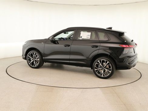 New 2026 Audi Q3 quattro 2.0T image 3