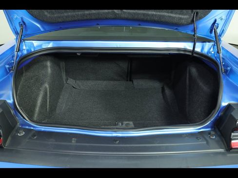 Used 2016 Dodge Challenger R/T image 20