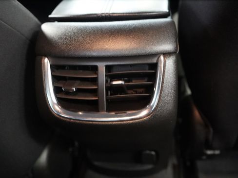 Used 2025 Chevrolet Malibu LT FWD image 24