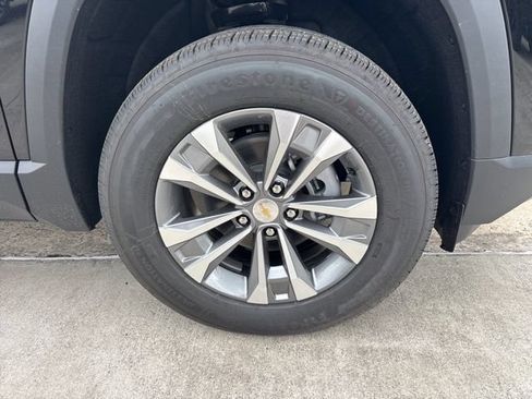 New 2026 Chevrolet Equinox LT w/ Convenience Package II FWD image 10