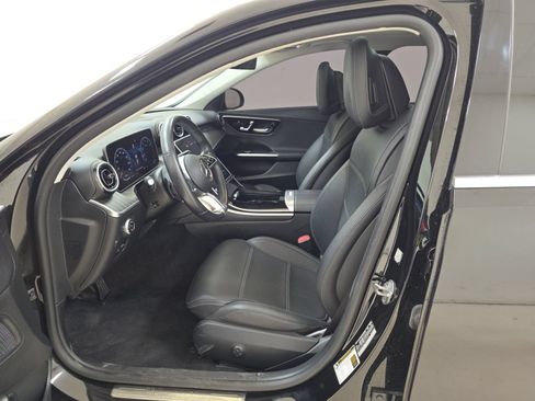 Used 2023 Mercedes-Benz C 300 Sedan image 7