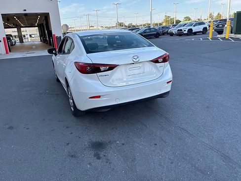 Used 2016 MAZDA MAZDA3 i Sport FWD image 11