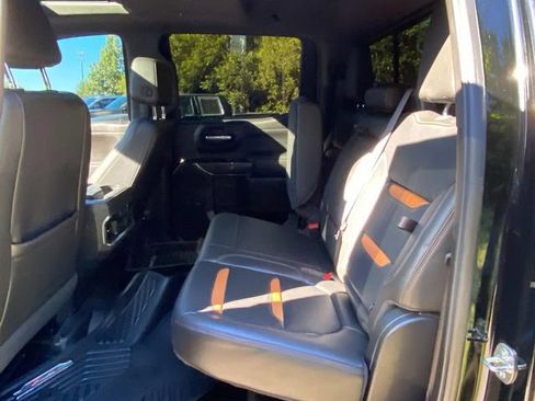 Used 2020 GMC Sierra 1500 AT4 w/ AT4 Premium Package AWD/4WD image 9
