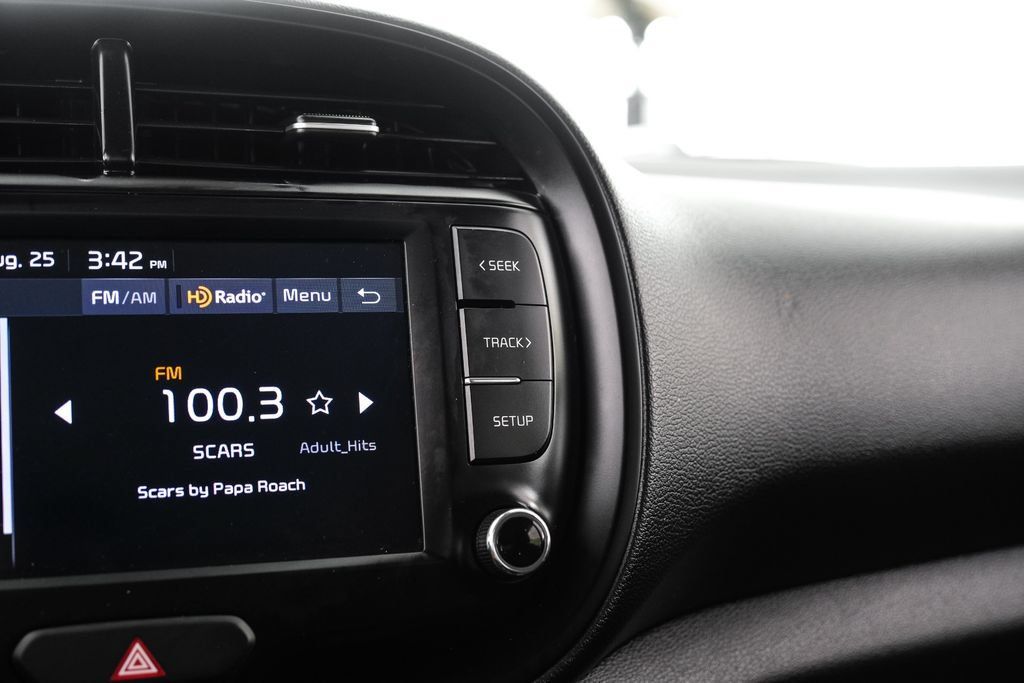 Used 2022 Kia Soul LX w/ Technology Package FWD image 23
