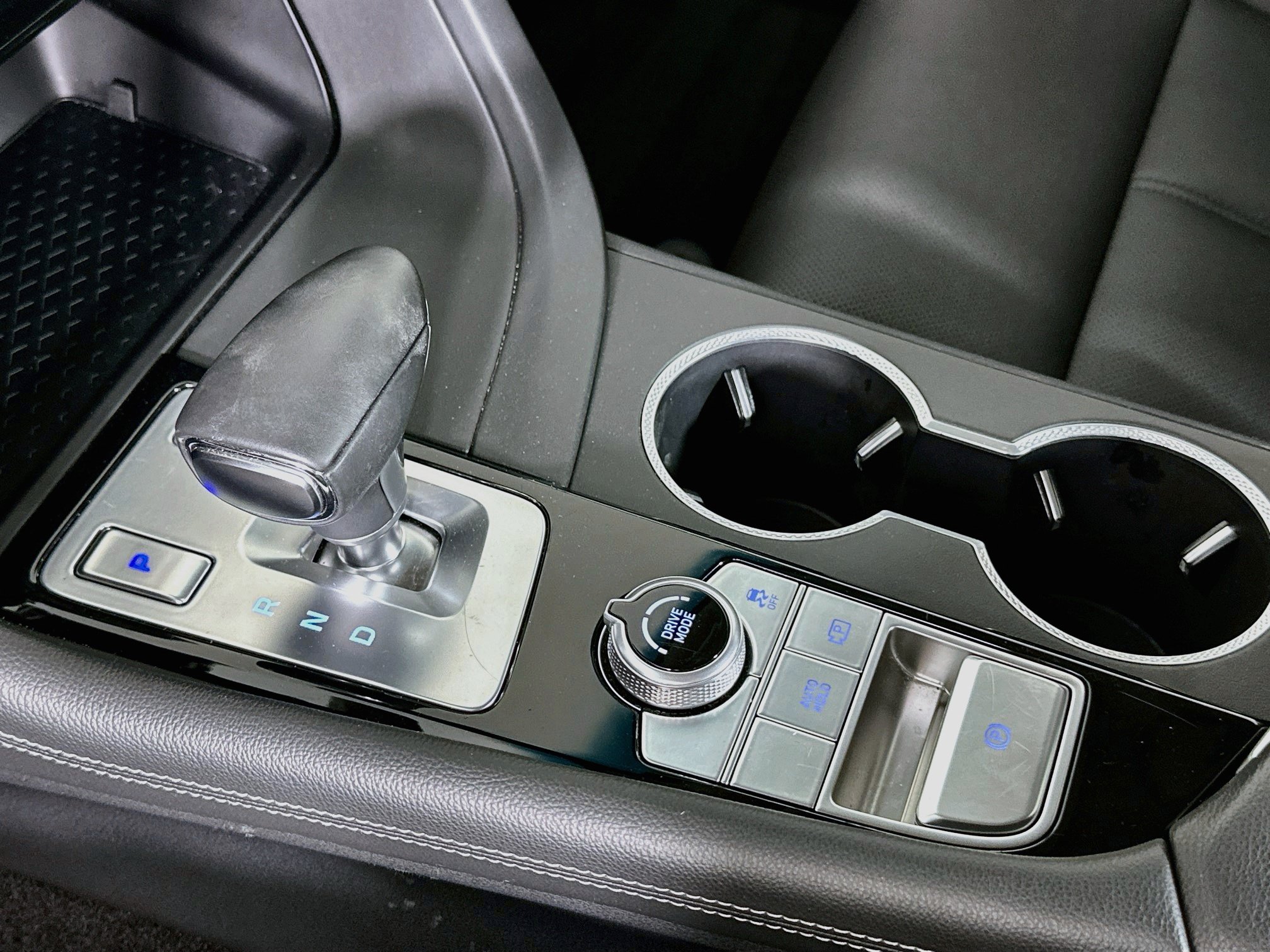 Used 2026 Genesis G70 2.5T RWD image 25
