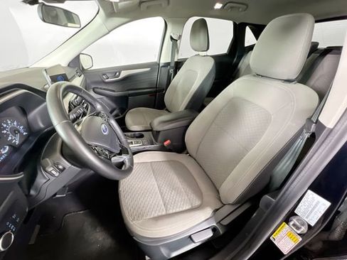 Used 2022 Ford Escape SE w/ Cold Weather Package AWD/4WD image 22