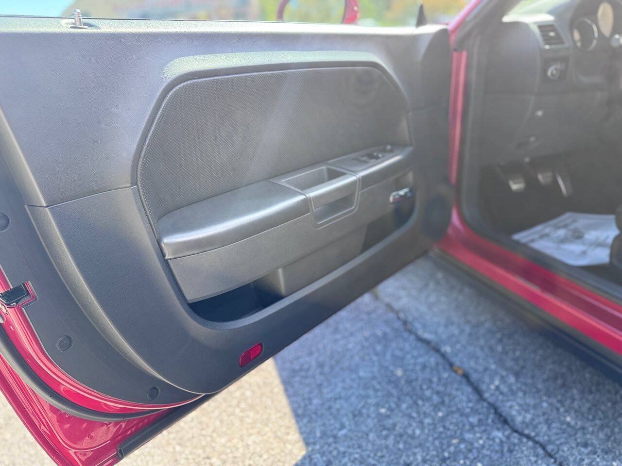 Used 2012 Dodge Challenger R/T RWD image 4