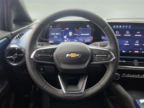 New 2026 Chevrolet Equinox EV LT image 10