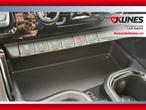 New 2026 GMC Sierra 2500 AT4 w/ AT4 Premium Plus Package AWD/4WD image 40