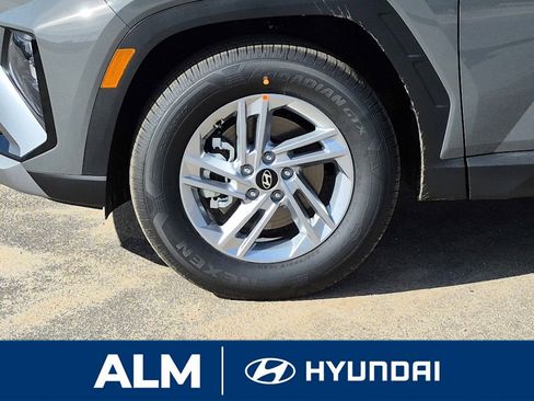 New 2026 Hyundai Tucson SE image 11