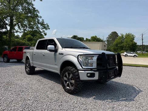 Used 2015 Ford F150 Lariat w/ Equipment Group 502A Luxury AWD/4WD image 10