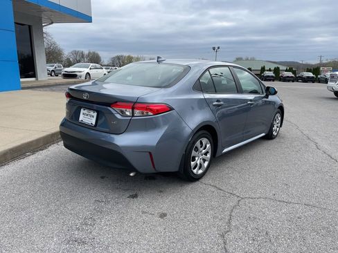 Used 2025 Toyota Corolla LE FWD image 48