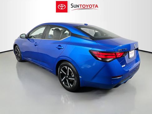 Used 2024 Nissan Sentra SV FWD image 6