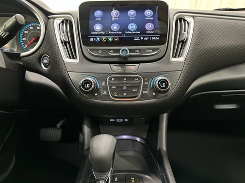 Certified 2025 Chevrolet Malibu LT image 30