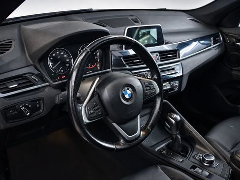 Used 2018 BMW X1 sDrive28i FWD image 3
