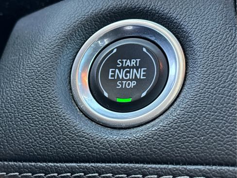 Certified 2023 Chevrolet Colorado LT w/ LT Convenience Package III image 22