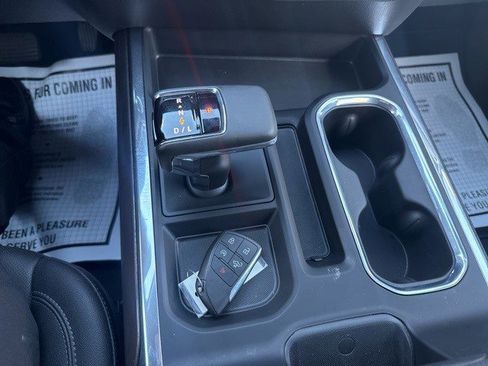 Certified 2025 GMC Sierra 1500 SLT w/ SLT Premium Plus Package image 8