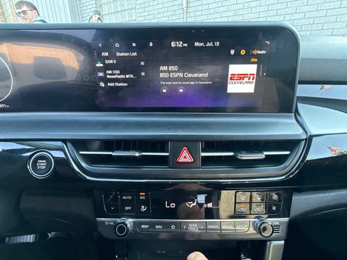 Used 2024 Kia Seltos S FWD image 9