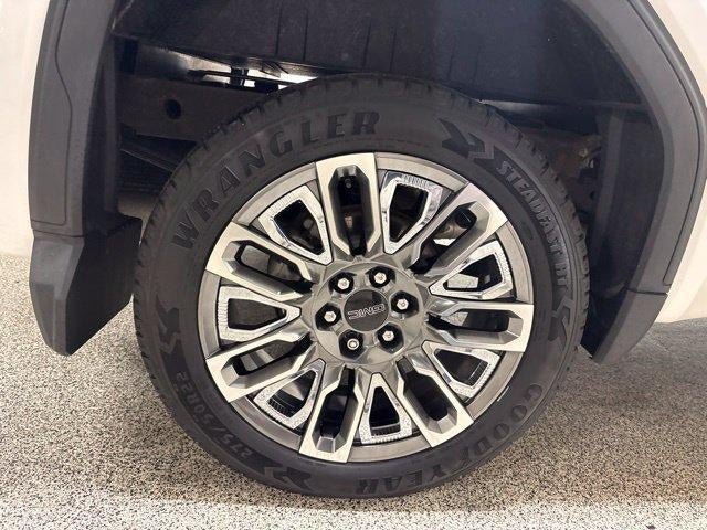 Used 2023 GMC Sierra 1500 Denali Ultimate AWD/4WD image 35