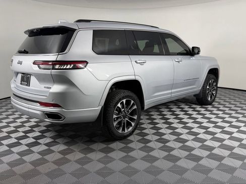 Used 2021 Jeep Grand Cherokee L Overland w/ Luxury Tech Group IV AWD/4WD image 8
