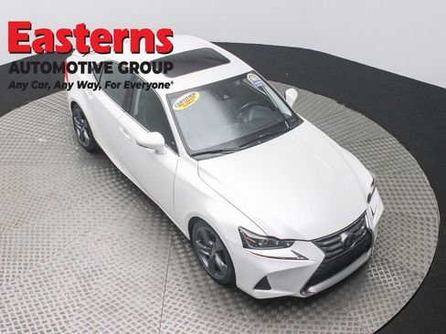 Used 2018 Lexus IS 300 AWD w/ Comfort Package image 3