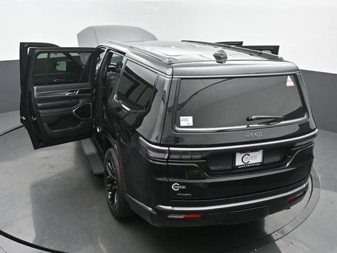New 2026 Jeep Grand Wagoneer Limited AWD/4WD image 64