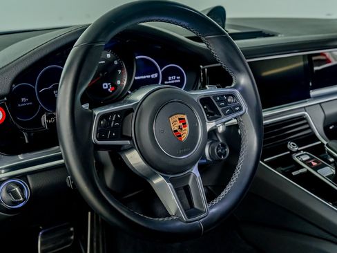 Used 2018 Porsche Panamera 4S AWD/4WD image 20