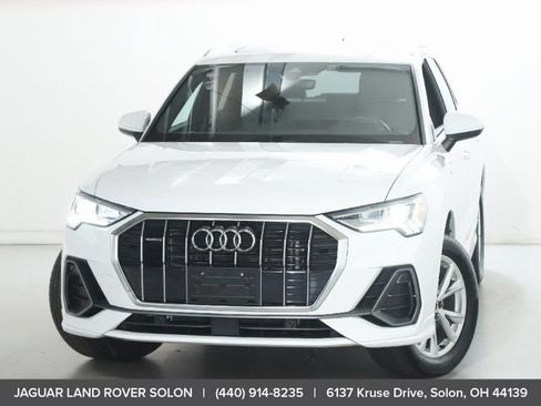 Used 2025 Audi Q3 2.0T Premium AWD/4WD image 3