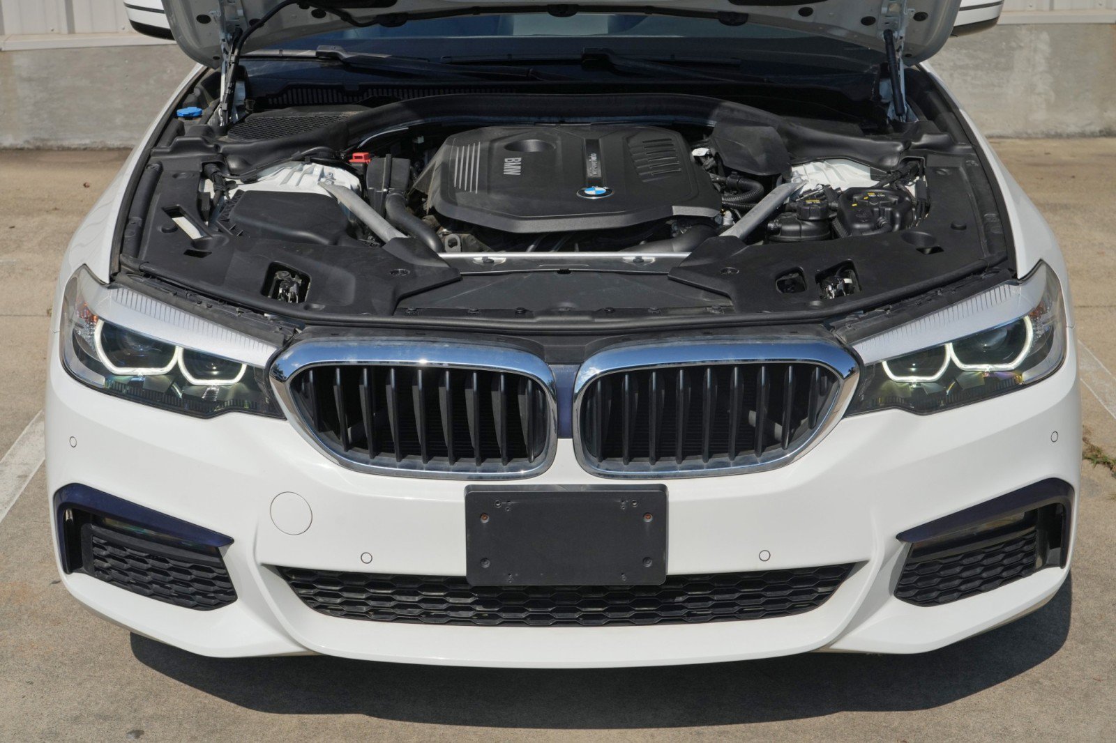 Used 2019 BMW 540i w/ M Sport Package RWD image 8